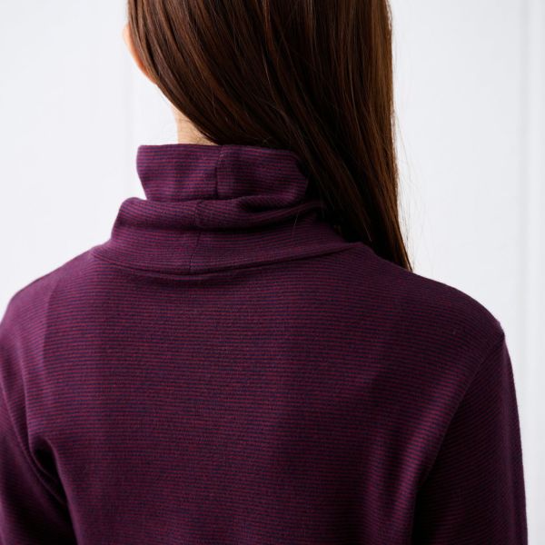 コットン100起毛　タートルネック長袖Tシャツ