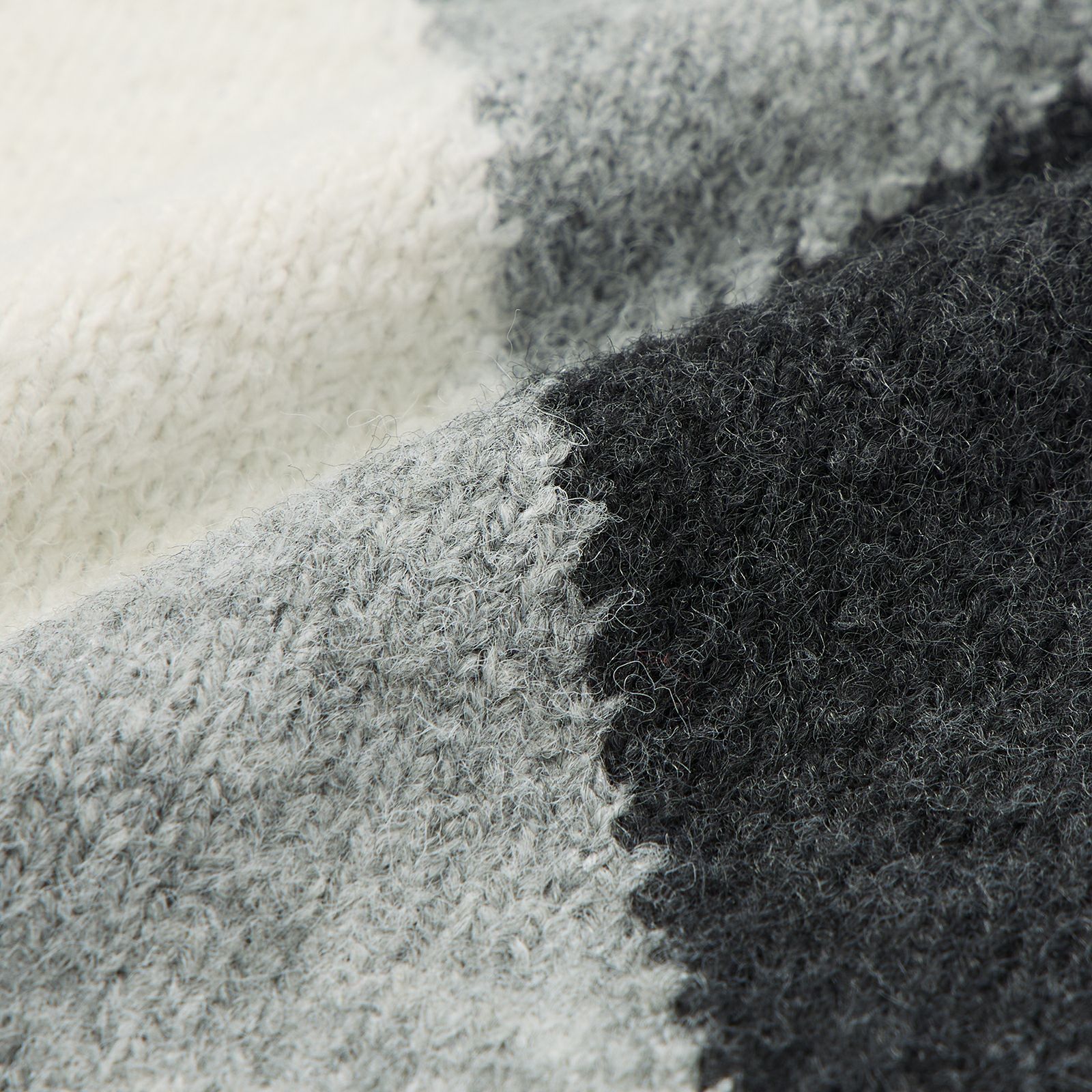 ブラッシュヤーン　クループルオーバーアーガイル