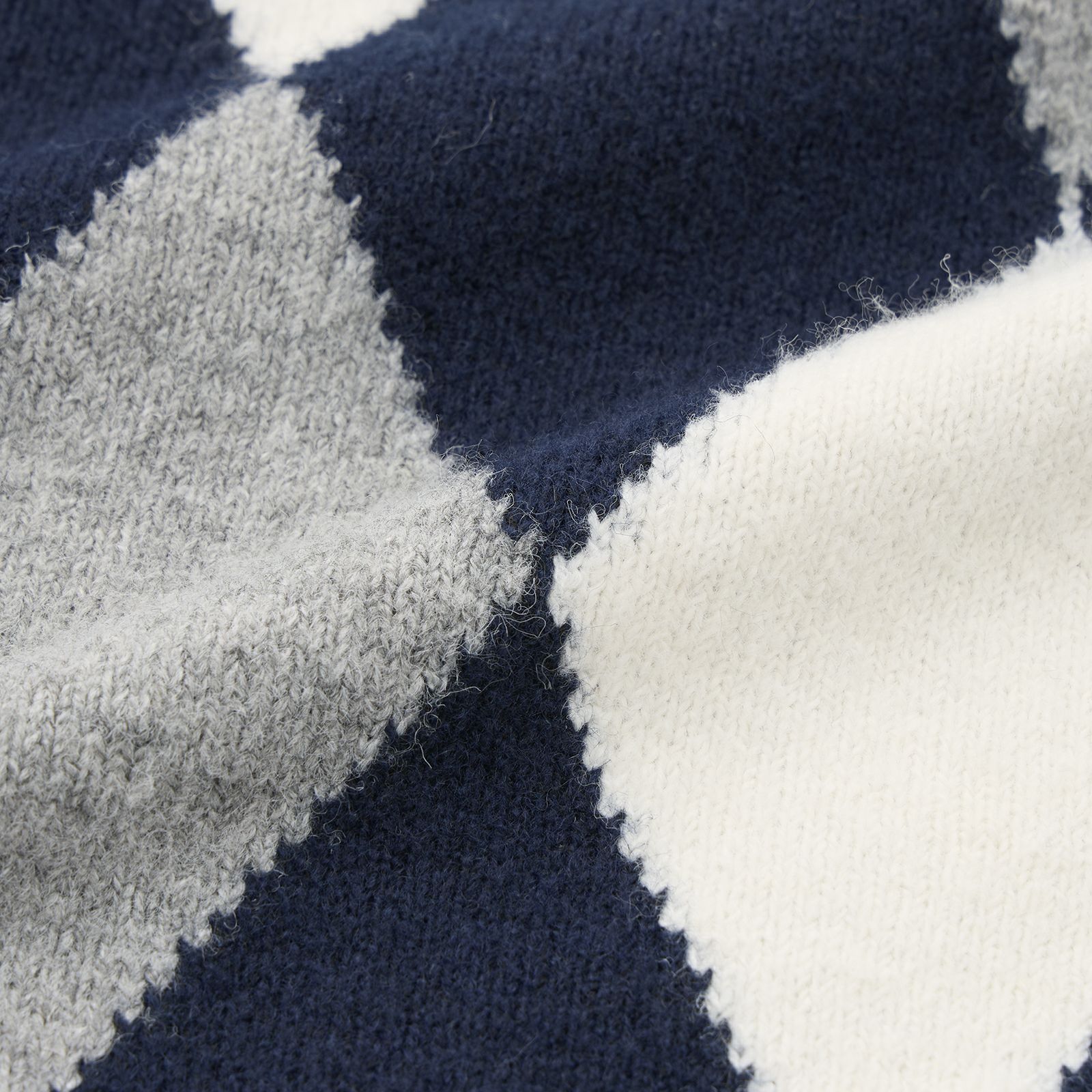 ブラッシュヤーン　クループルオーバーアーガイル