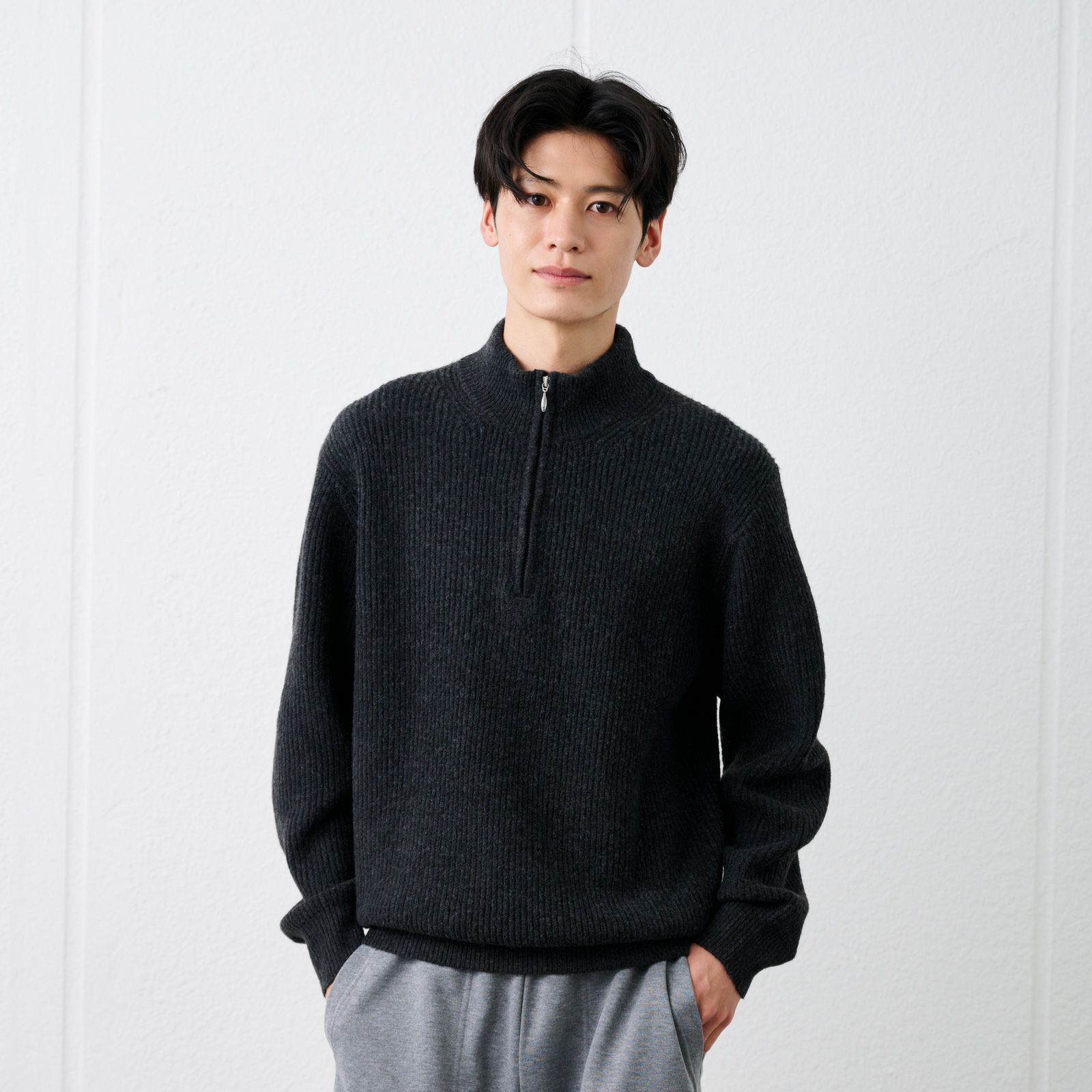 ブラッシュヤーン　片畦ハーフジッププルオーバー