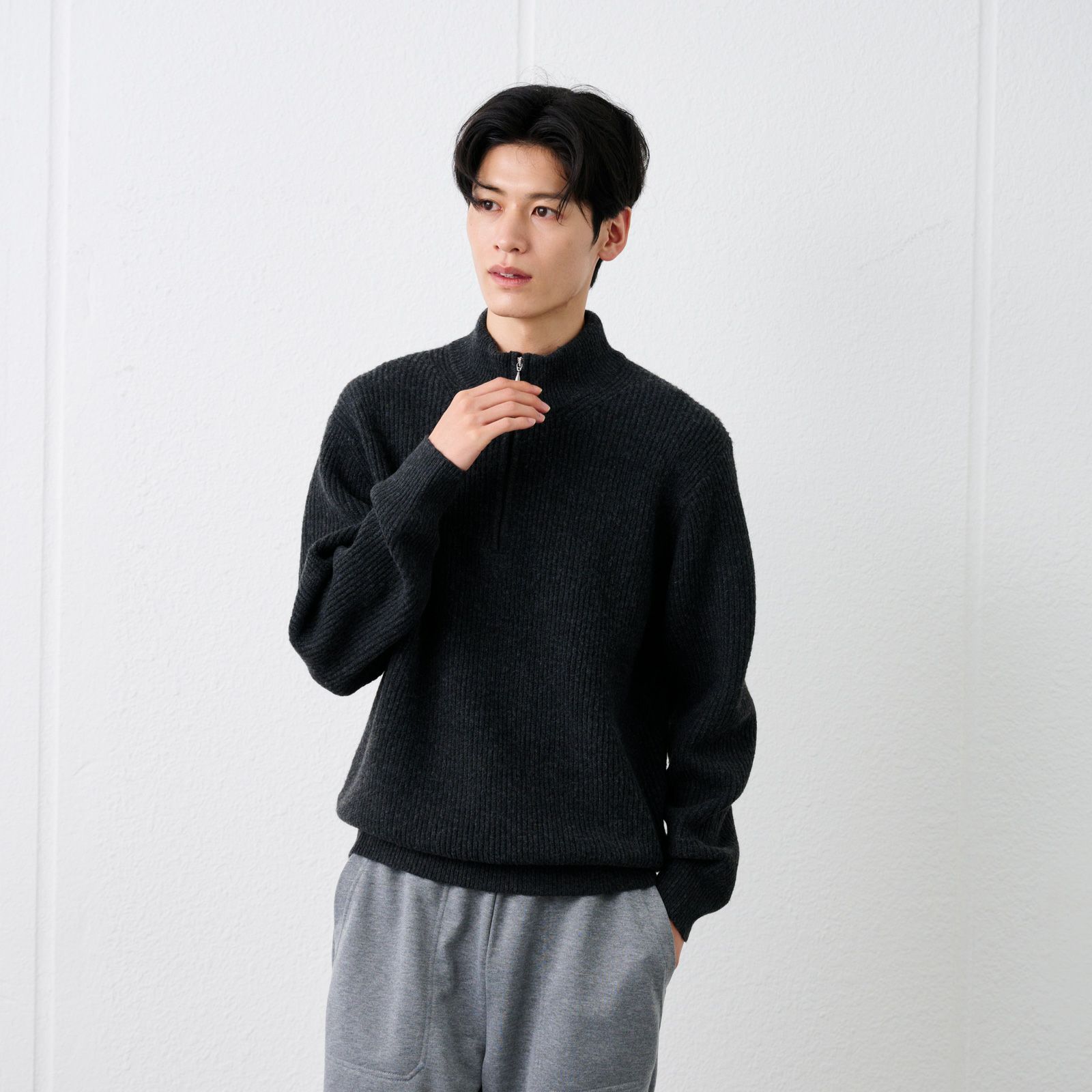 ブラッシュヤーン　片畦ハーフジッププルオーバー