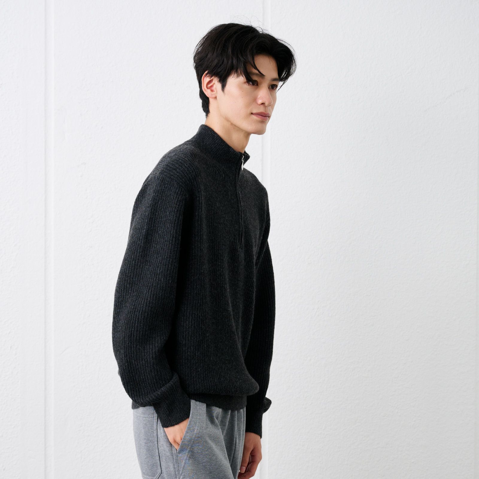 ブラッシュヤーン　片畦ハーフジッププルオーバー