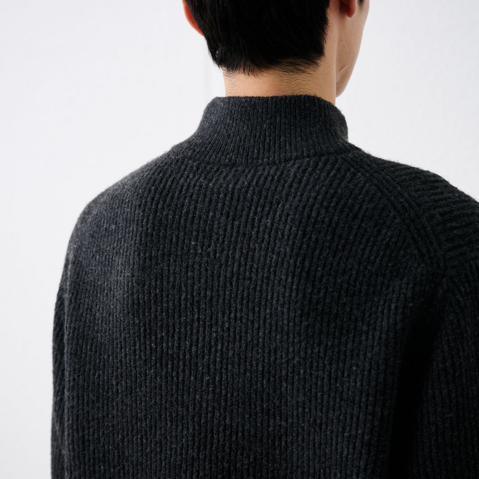 ブラッシュヤーン　片畦ハーフジッププルオーバー