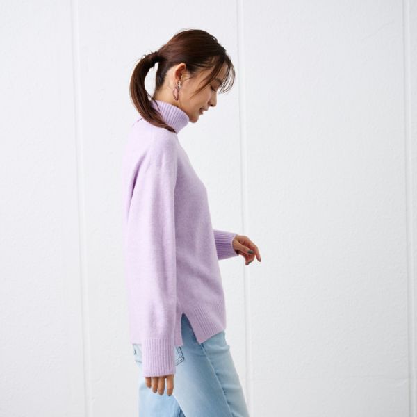 洗える・保湿　ブラッシュヤーン襟スリットプルオーバー