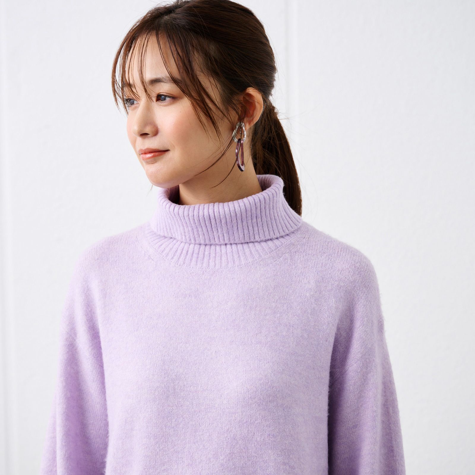 洗える・保湿　ブラッシュヤーン襟スリットプルオーバー