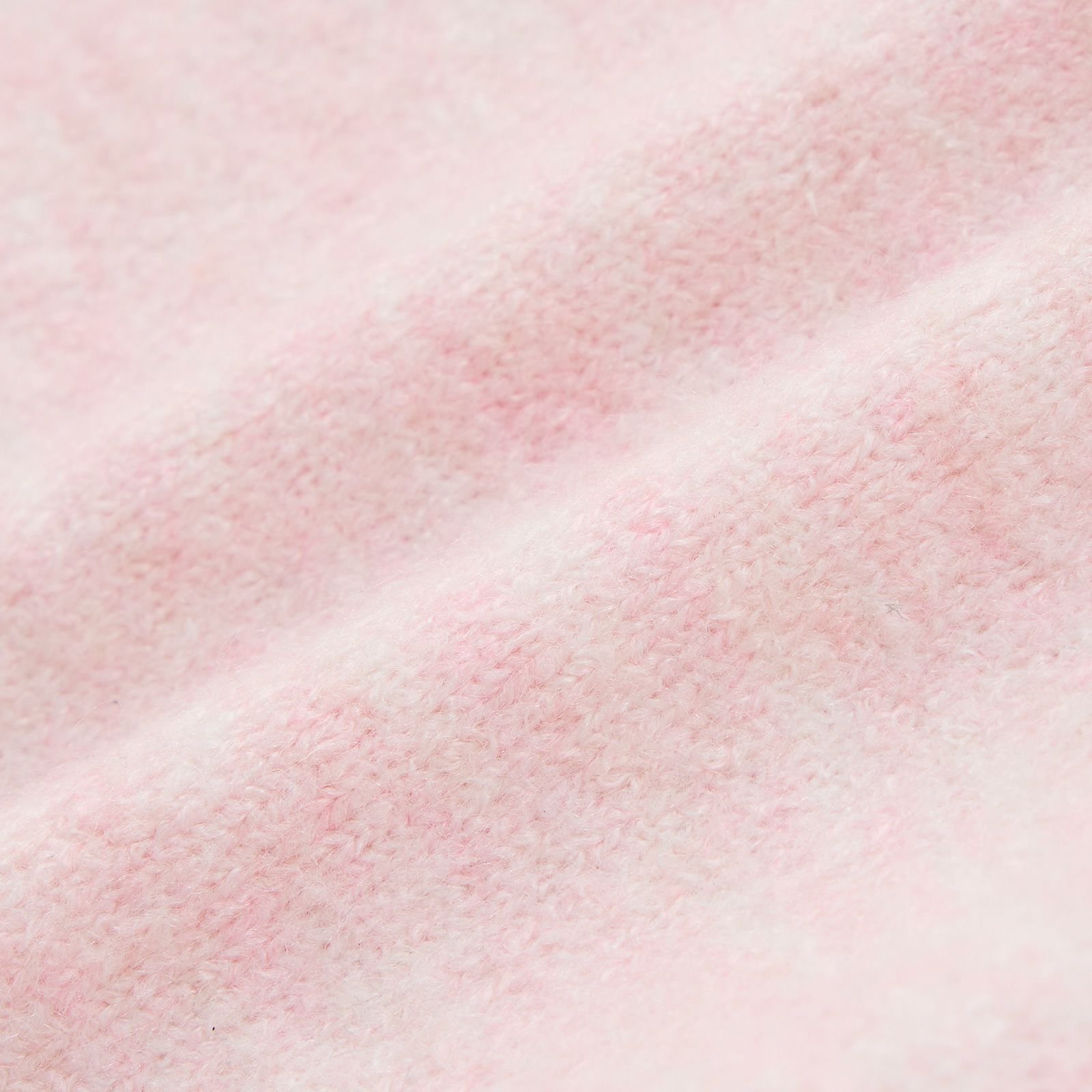 洗える・保湿　ブラッシュヤーン襟スリットプルオーバー